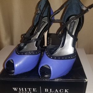 Beautiful shoes like new wear a couple times!